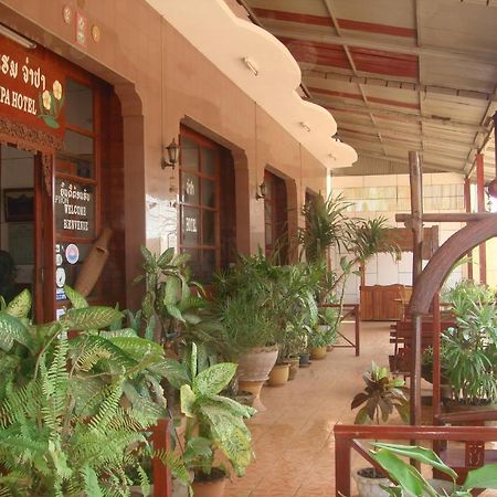 Champa Hotel Pakse Exterior foto